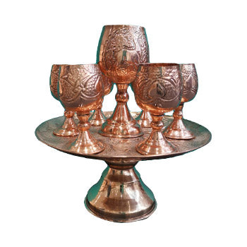 مجموعة أكواب النبيذ وكؤوس الشراب مع صينية صغيرة مجموعة أكواب النبيذ وكؤوس الشراب مع صينية صغيرة